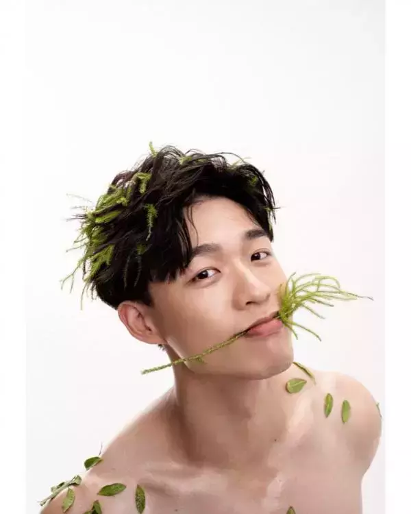 Yilianboy collection – Six pack body