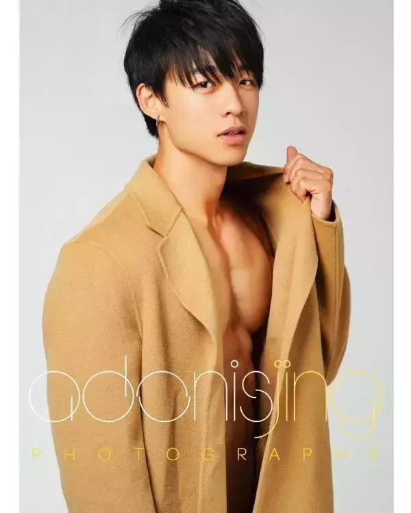 Yilianboy collection – Six pack body