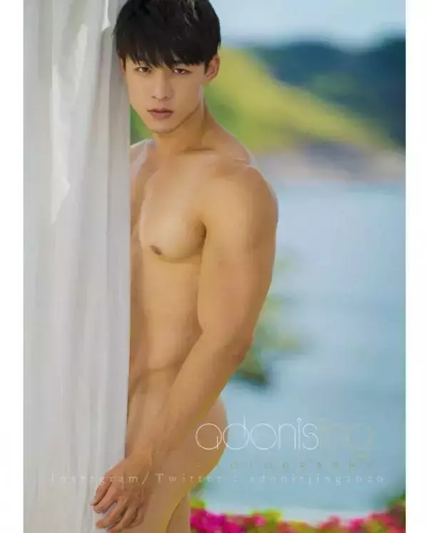 Yilianboy collection – Six pack body