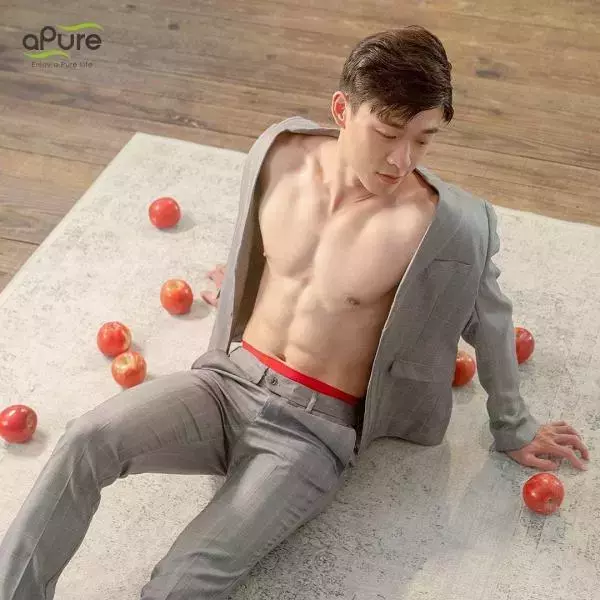 Yilianboy collection – Six pack body