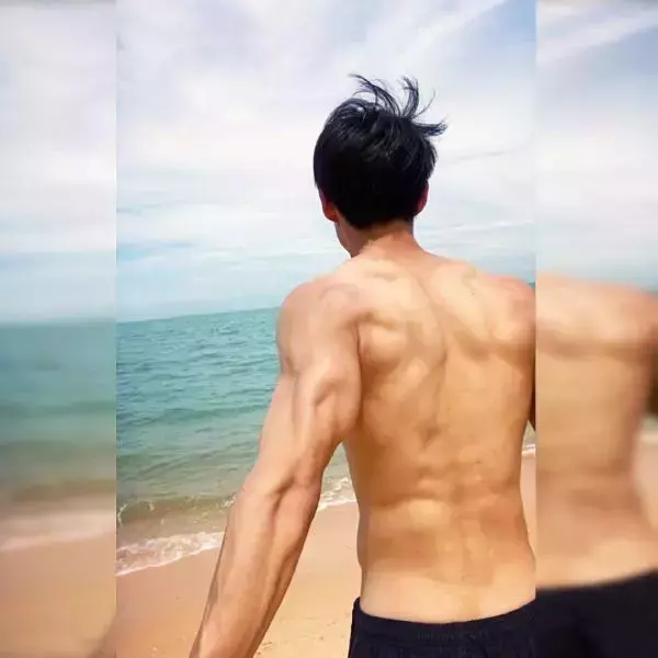 Yilianboy collection – Six pack body