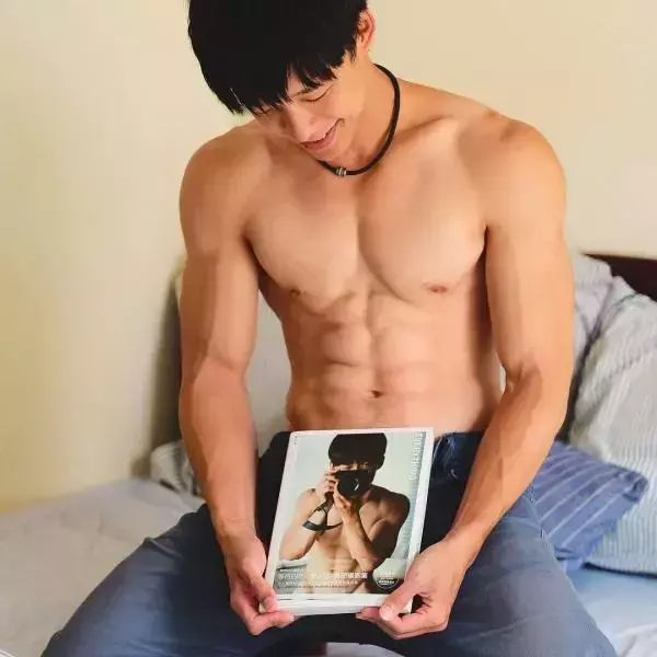 Yilianboy collection – Six pack body