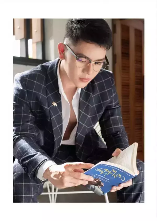 HUNGER HOMME No.11