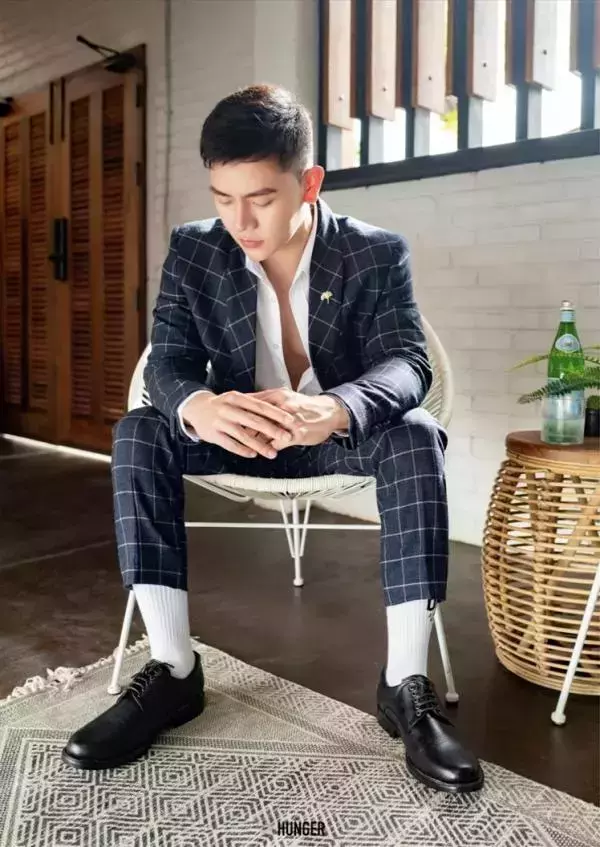 HUNGER HOMME No.11