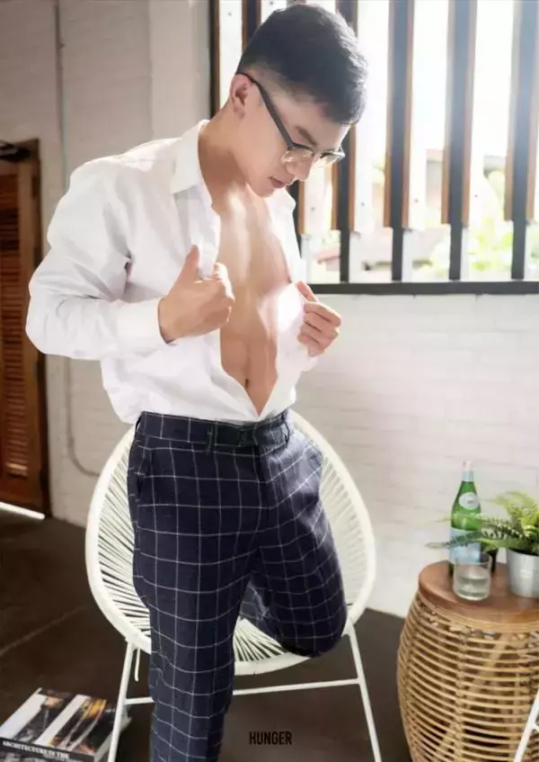 HUNGER HOMME No.11