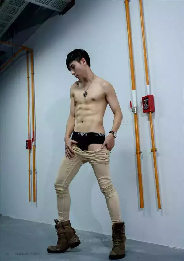 Original Photo 原色 NO.16 JT遲駿騰 (Album+Video)