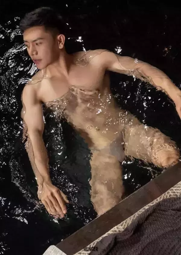 HUNGER HOMME No.11