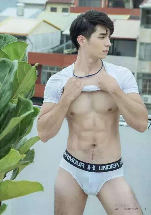 Virile No.42 – Nate [Ebook+Video]