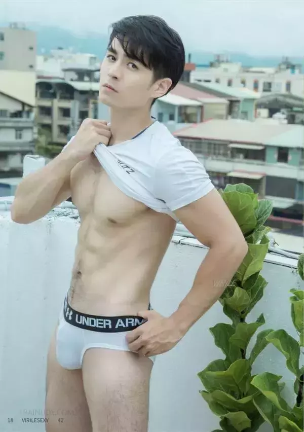 Virile No.42 – Nate [Ebook+Video]