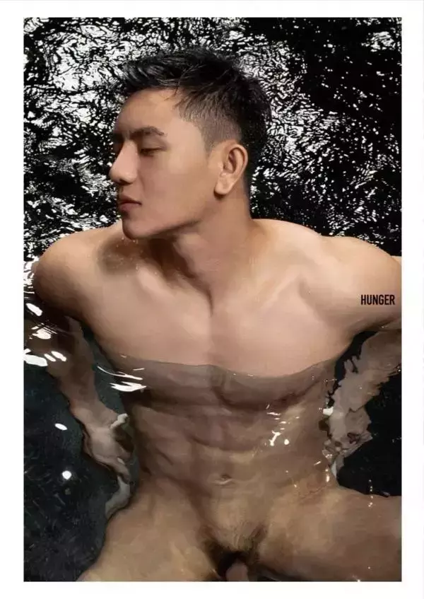 HUNGER HOMME No.11