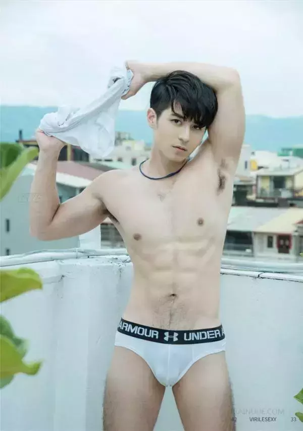 Virile No.42 – Nate [Ebook+Video]
