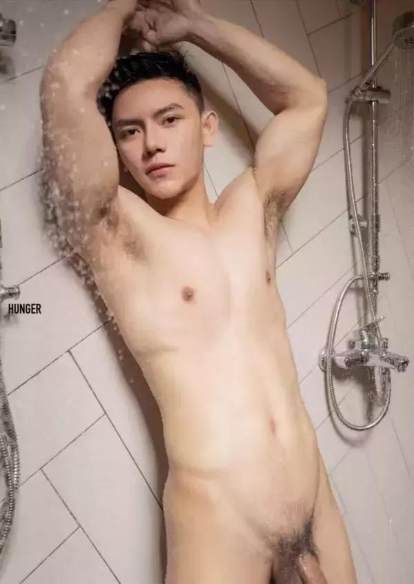 HUNGER HOMME No.11