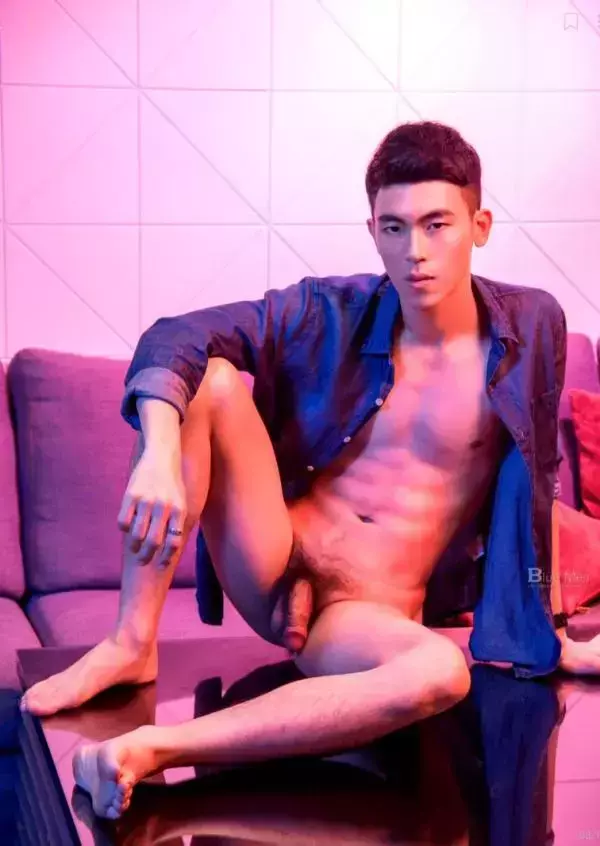 Blue Men no.222 (ebook + video)
