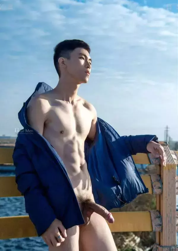 Blue Men no.251 (ebook + cum video)