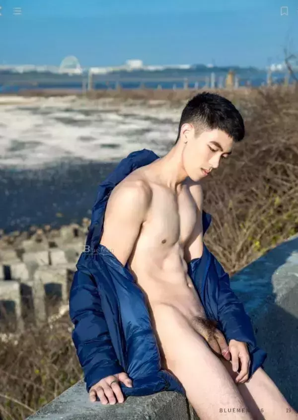 Blue Men no.251 (ebook + cum video)