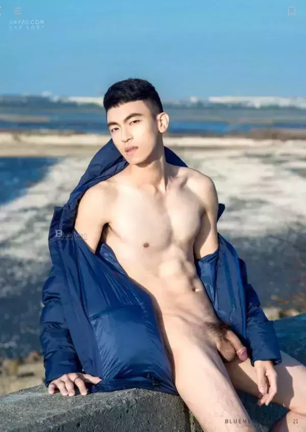 Blue Men no.251 (ebook + cum video)