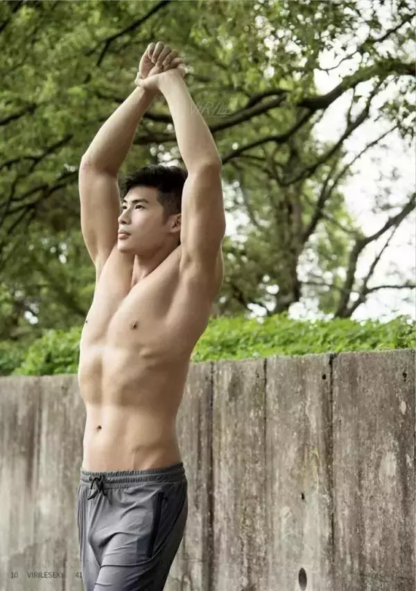 Virile no.41 - Jay (ebook + video)