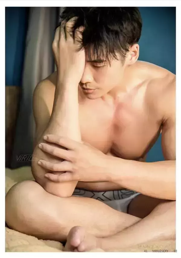 Virile no.41 - Jay (ebook + video)