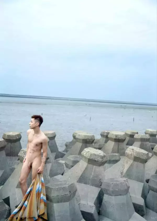 Blue Men no.267 (ebook + cum video)