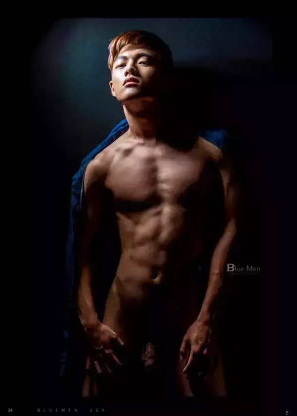 Blue Men no.269 (ebook + cum video)