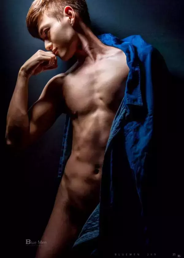 Blue Men no.269 (ebook + cum video)