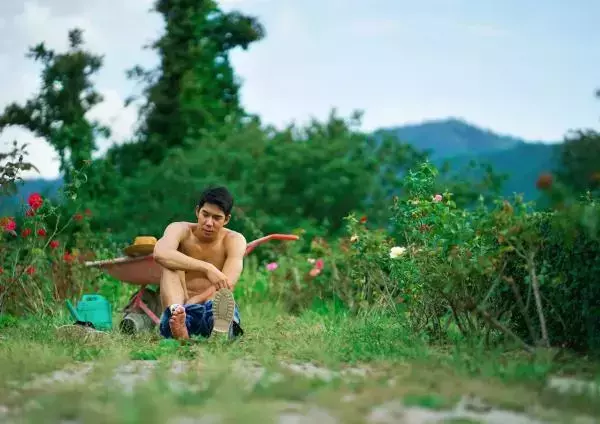Menluscious  Issue 02 - Fame Krittapat