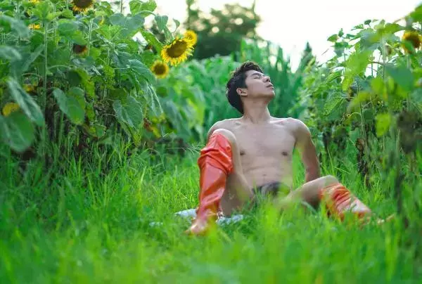 Menluscious  Issue 02 - Fame Krittapat