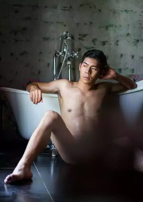 Menluscious  Issue 02 - Fame Krittapat