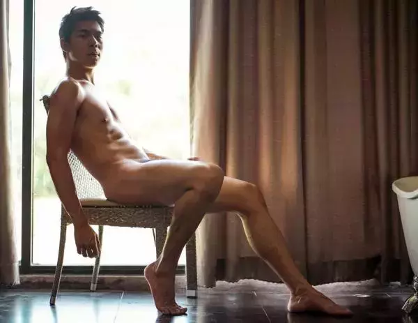 Menluscious  Issue 02 - Fame Krittapat