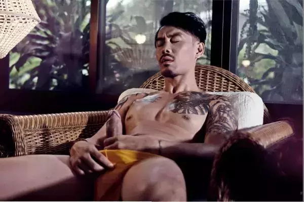 LABOUR BKK  Issue 01 - Keni Styles