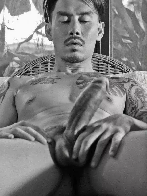 LABOUR BKK  Issue 01 - Keni Styles
