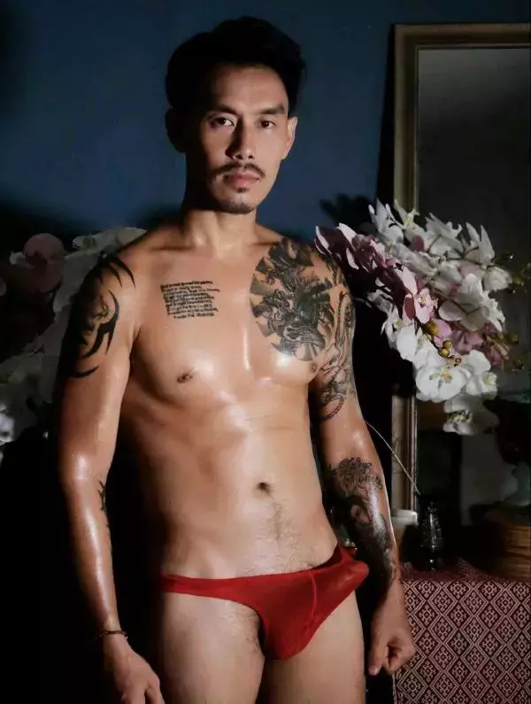 LABOUR BKK  Issue 01 - Keni Styles