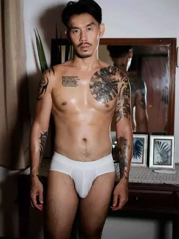 LABOUR BKK  Issue 01 - Keni Styles