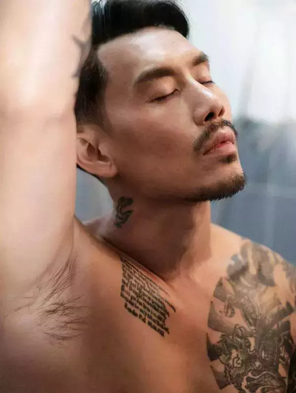 LABOUR BKK  Issue 01 - Keni Styles