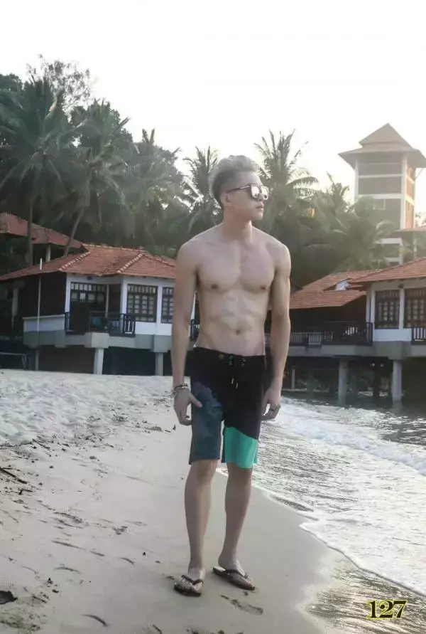 MAN  No.01 - Kuala Lumper Fashion