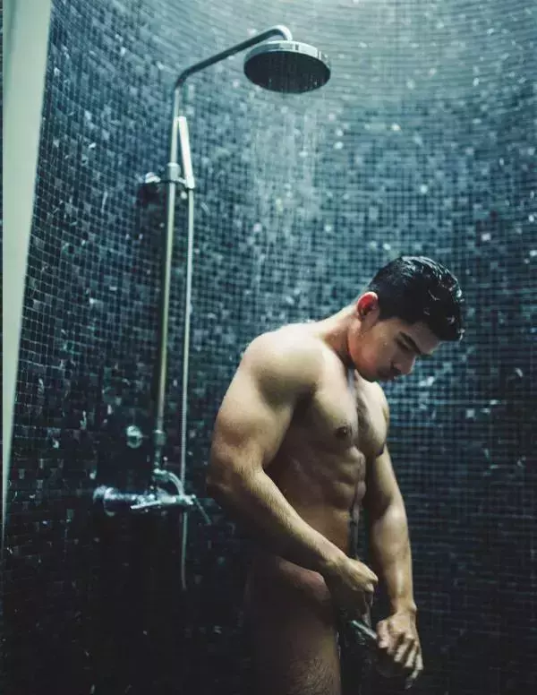 1000miles Magazine  Vol.1 - Nick Ittipat