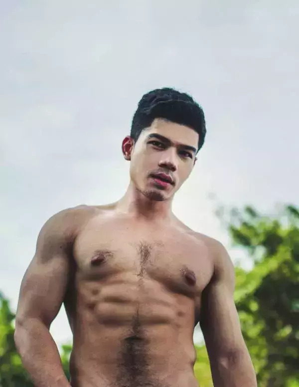 1000miles Magazine  Vol.1 - Nick Ittipat