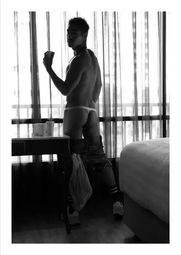 HOMME  Vol. 04