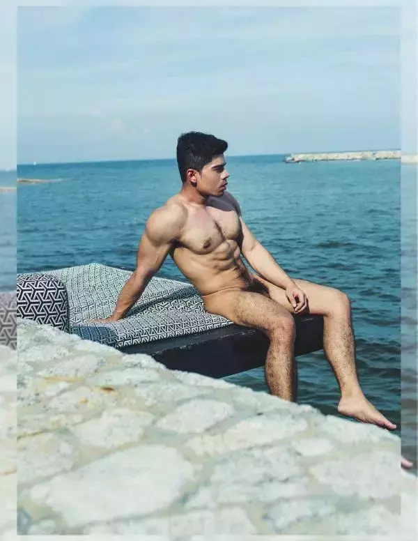 1000miles Magazine  Vol.1 - Nick Ittipat
