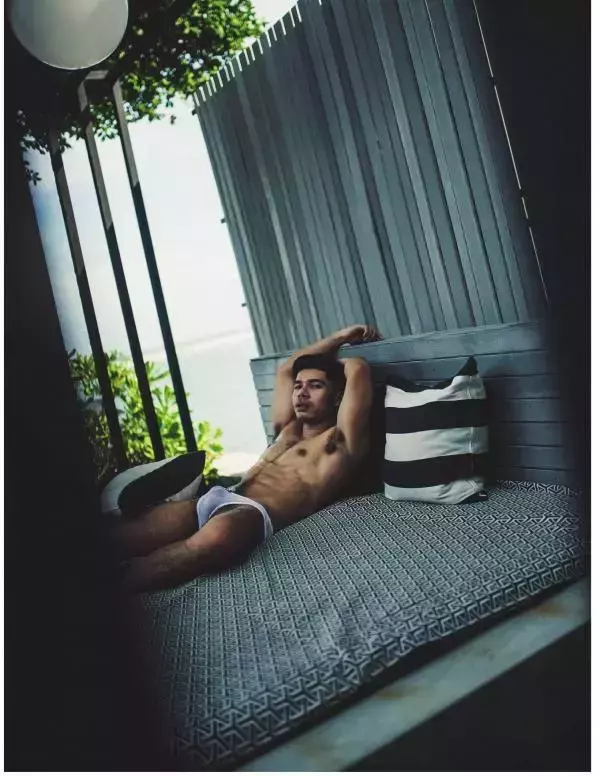 1000miles Magazine  Vol.1 - Nick Ittipat