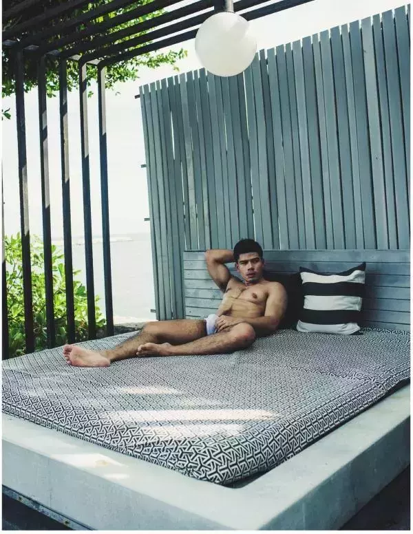 1000miles Magazine  Vol.1 - Nick Ittipat