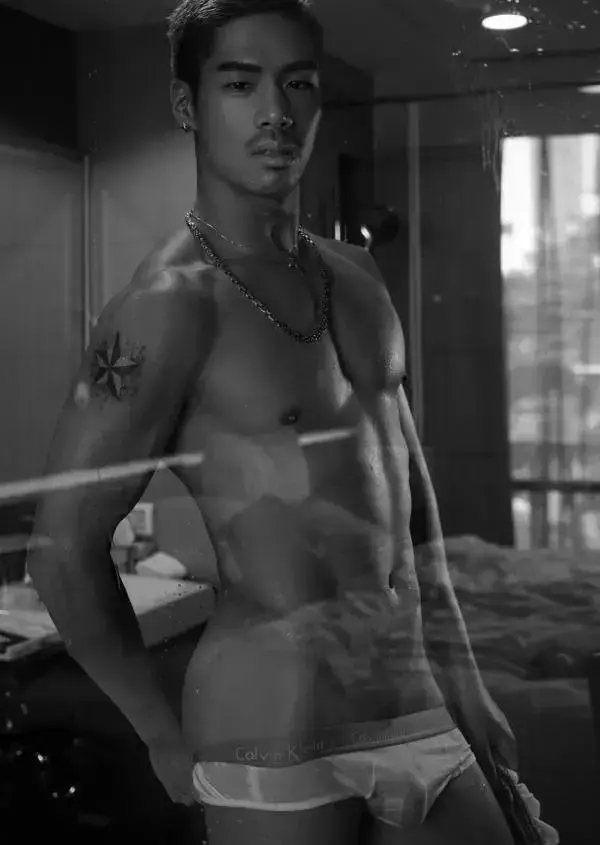 HOMME  Vol. 04