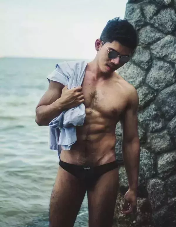 1000miles Magazine  Vol.1 - Nick Ittipat