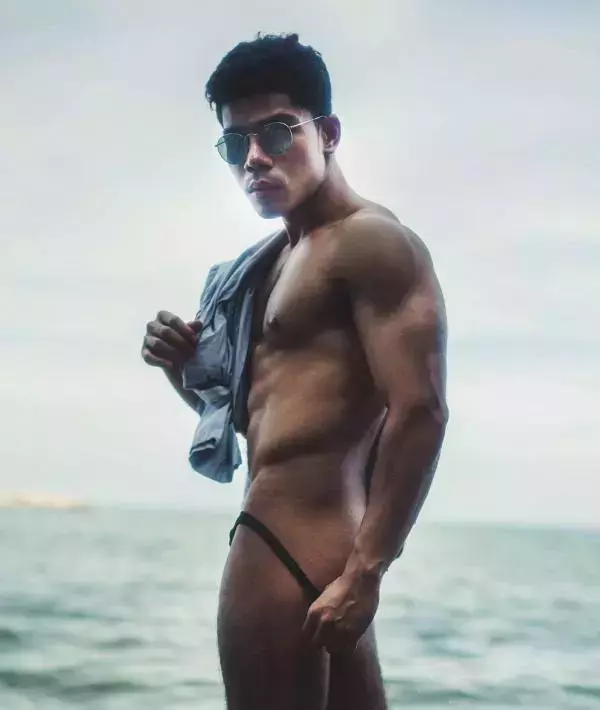 1000miles Magazine  Vol.1 - Nick Ittipat