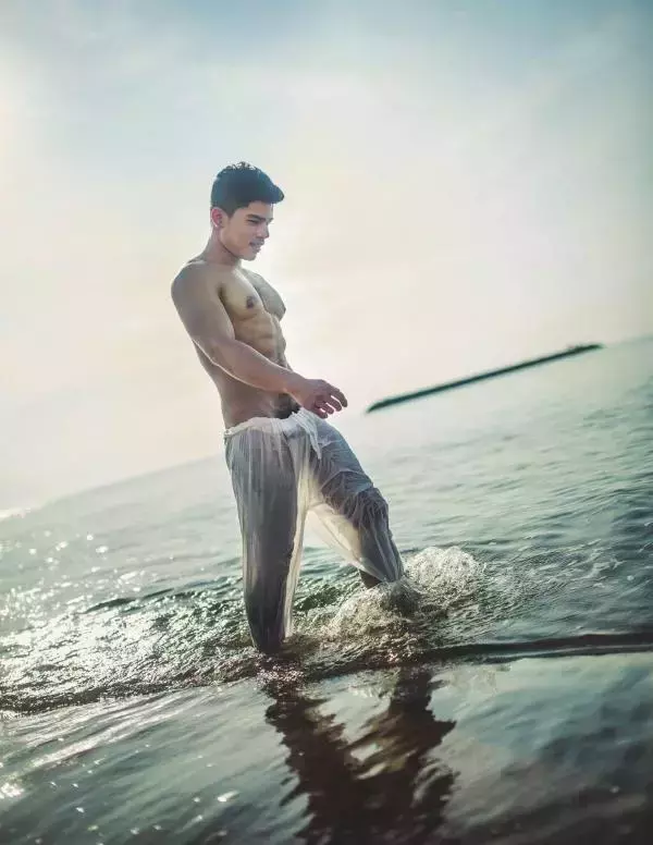 1000miles Magazine  Vol.1 - Nick Ittipat