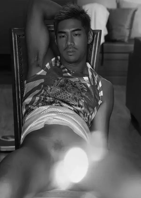 HOMME  Vol. 04
