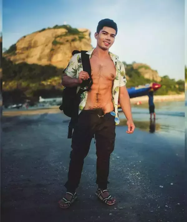 1000miles Magazine  Vol.1 - Nick Ittipat