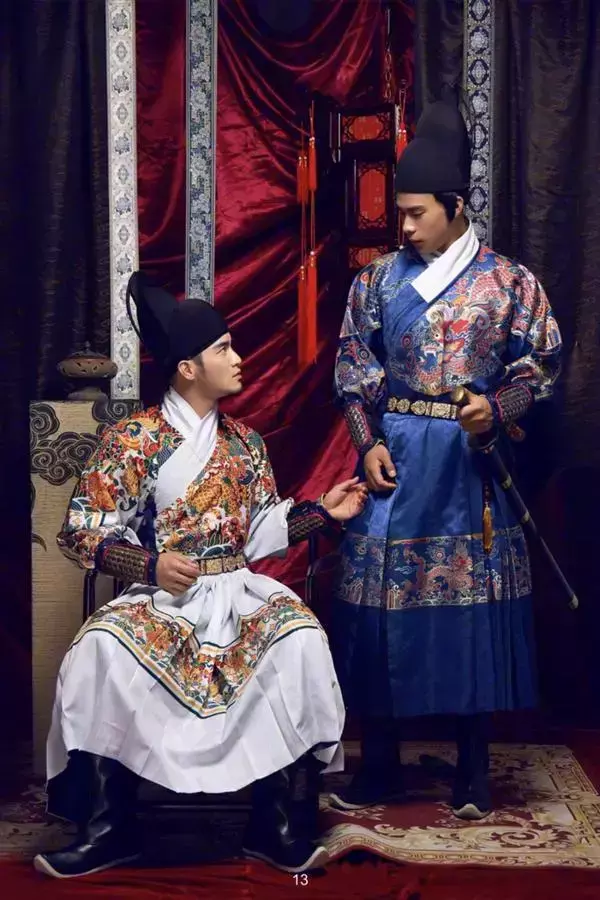 DaoXQ.KinG | HOÀNG THƯỢNG VÀ TÔI