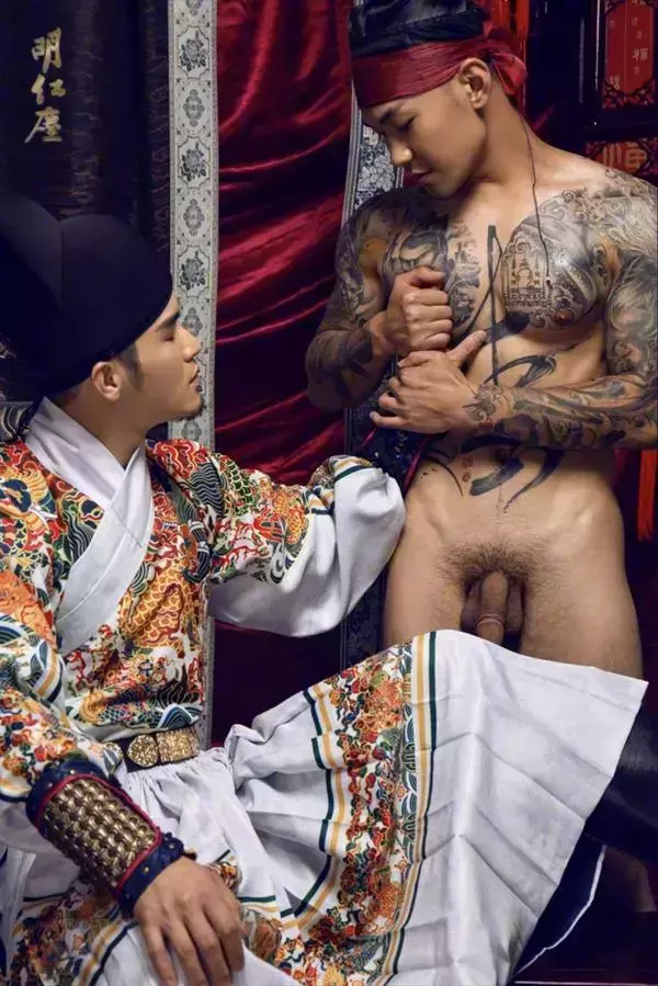 DaoXQ.KinG | HOÀNG THƯỢNG VÀ TÔI