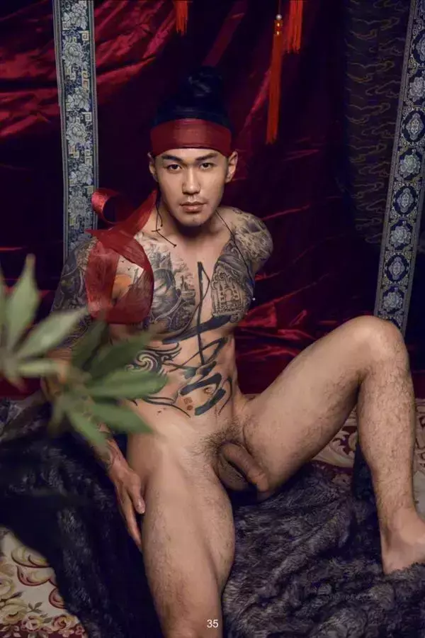DaoXQ.KinG | HOÀNG THƯỢNG VÀ TÔI